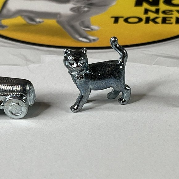 Monopoly Classic Board Game #00009 With The Cat Token Hasbro Complete 2013 - Picture 6 of 12
